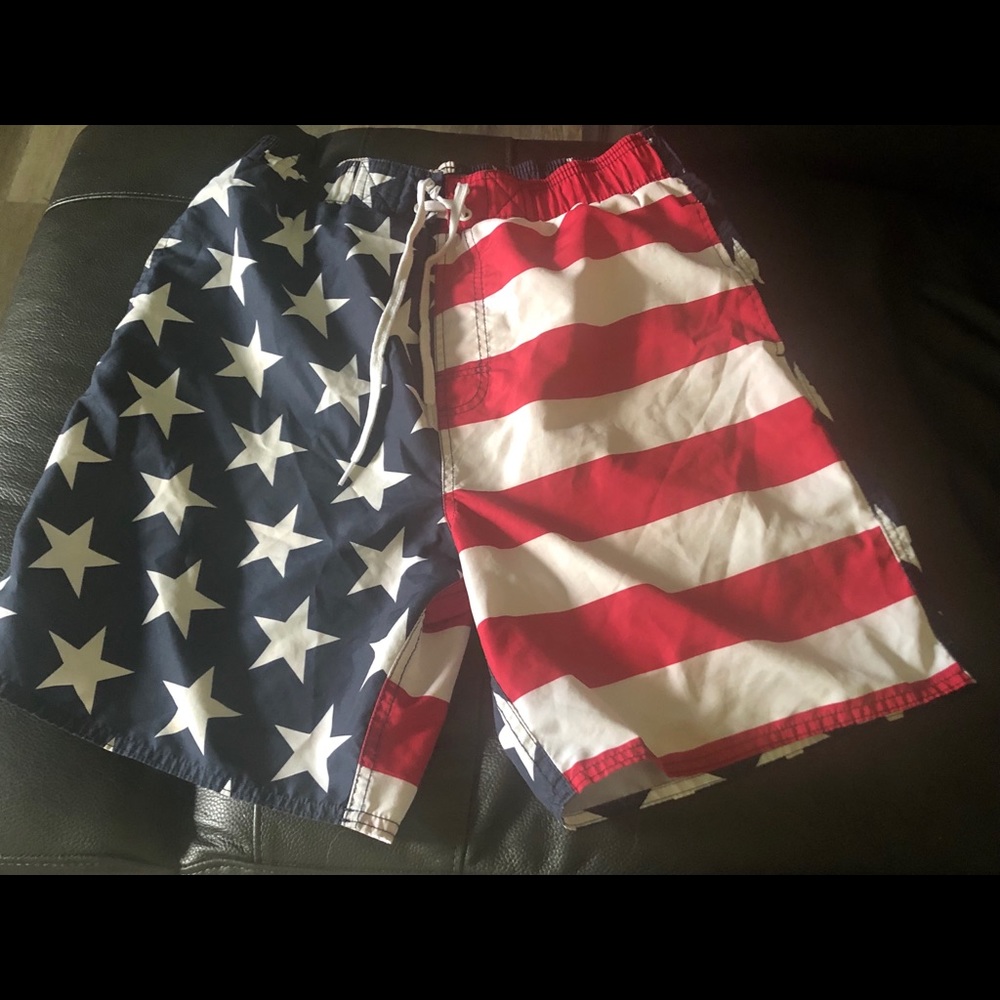 Men’s patriotic swim trunks